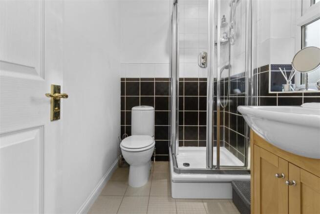 ensuite #2.jpg