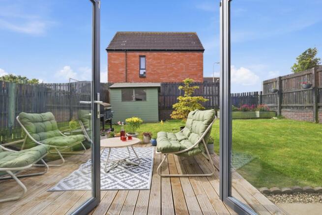 Garden/ Lounge