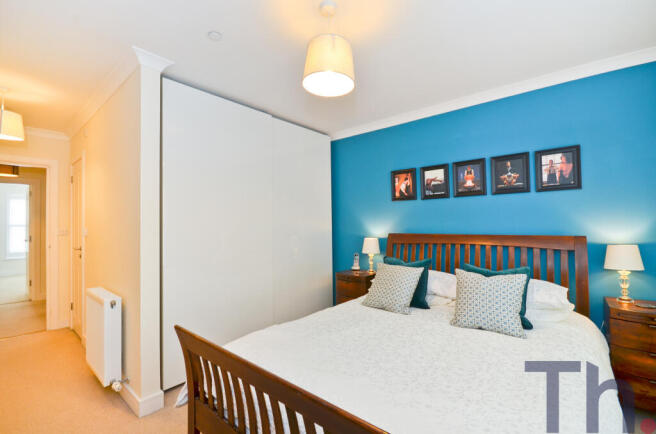 Bedroom 1 (2).JPG