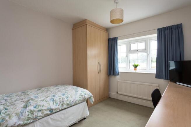 4 bed Detached for sale Image 11