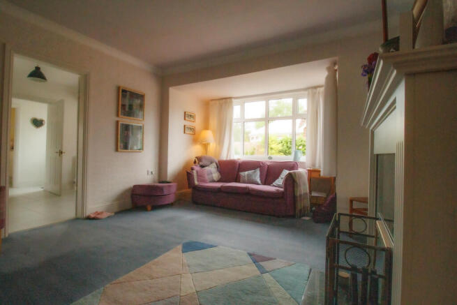 4 bed Detached Bungalow for sale Image 5