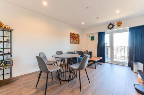 Effra Gardens, Canning Town, London, E16