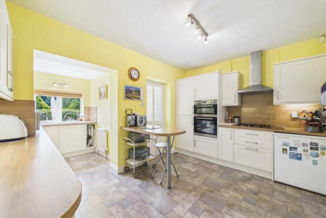 3 bed Detached Bungalow for sale Image 6