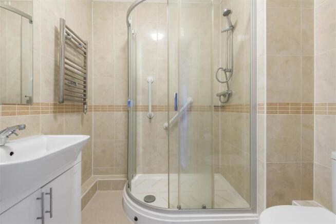 Shower Room.jpg