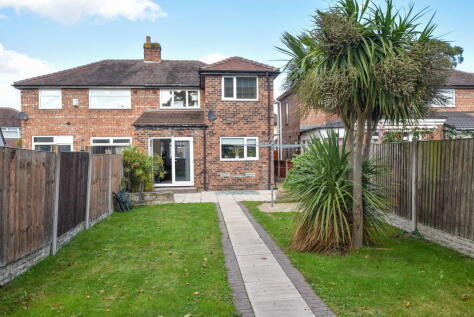 Fairway Crescent, Bromborough