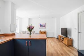 29, Kaims Crescent, Kirkton, Livingston EH54 7FX