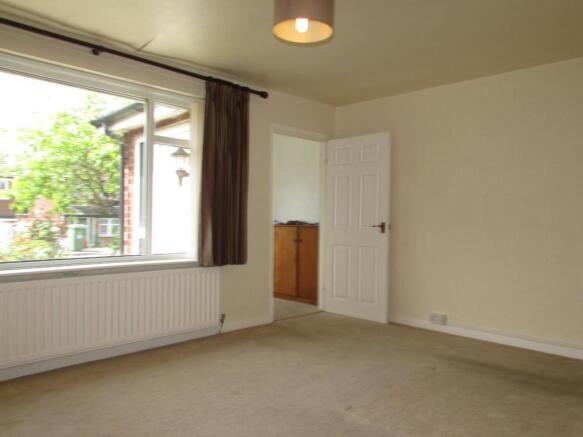 WarwickRd41newlnge2.JPG