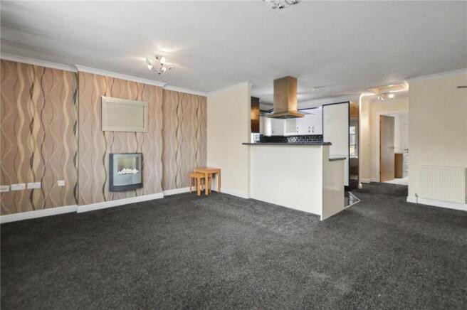 2 bed Apartment for sale Image 5