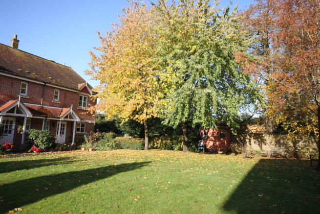 COMMUNAL GARDEN