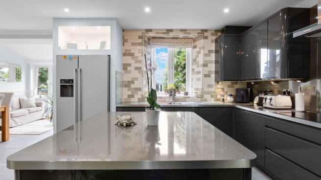 4 bed Barn Conversion for sale Image 12