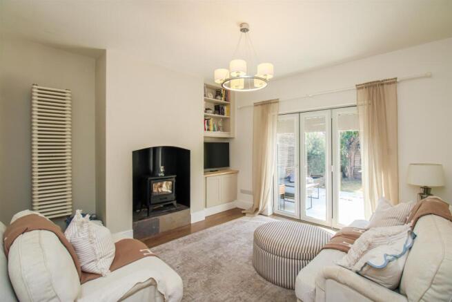 3 bed Semi-Detached for sale Image 5