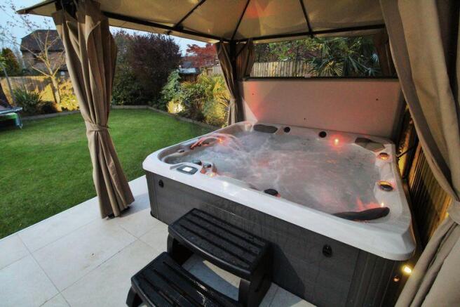 Hot Tub - Mood...