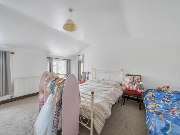 3 bed Detached for sale Image 9