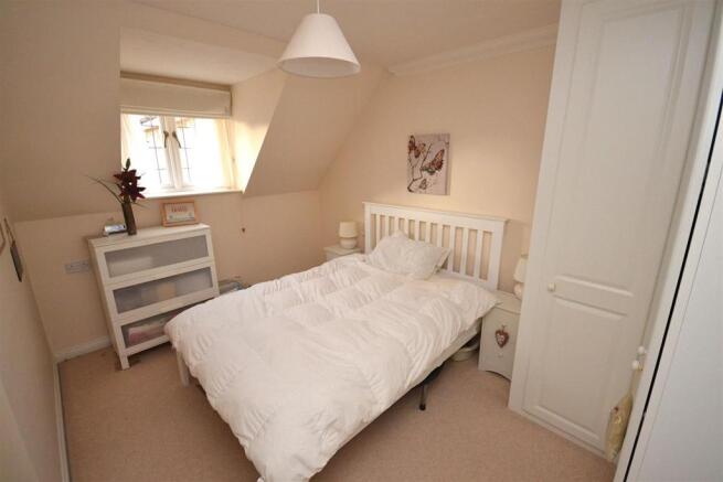 Bedroom 2.jpg