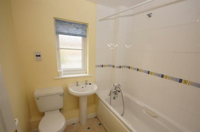 Bathroom.JPG