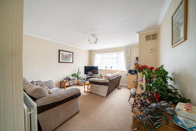Mull Close, Oakley, Basingstoke, RG23 7LQ photo 4