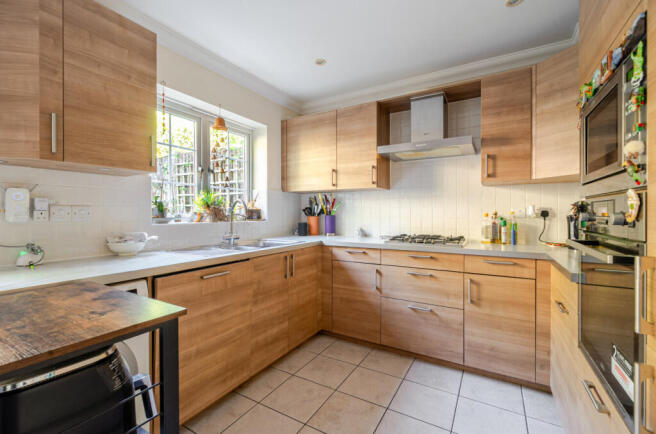 Horseshoe Close, Findon, Worthing, West Sussex, BN14 photo 4