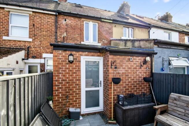3 bed Terraced for sale Image 10