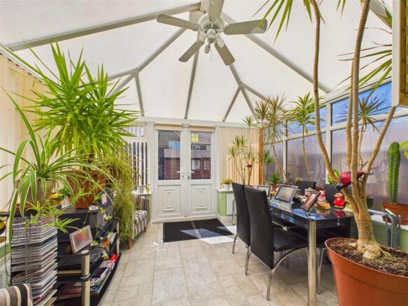 2 bed Semi-Detached for sale Image 5