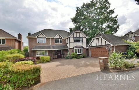 Pinewood Road, Ferndown, BH22