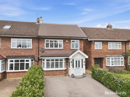 Hacton Lane, Hornchurch, RM12