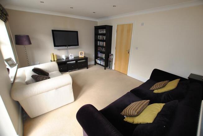 Lounge 2