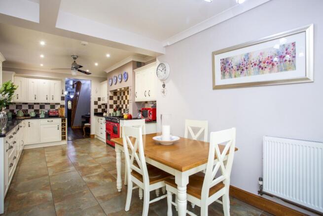 Kitchen/breakfast ro