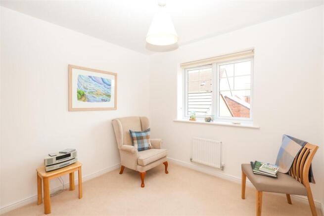4 bed Detached for sale Image 6