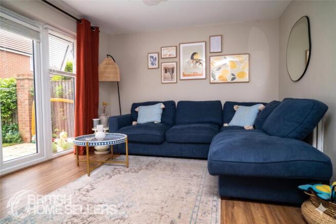 3 bed Semi-Detached for sale Image 6