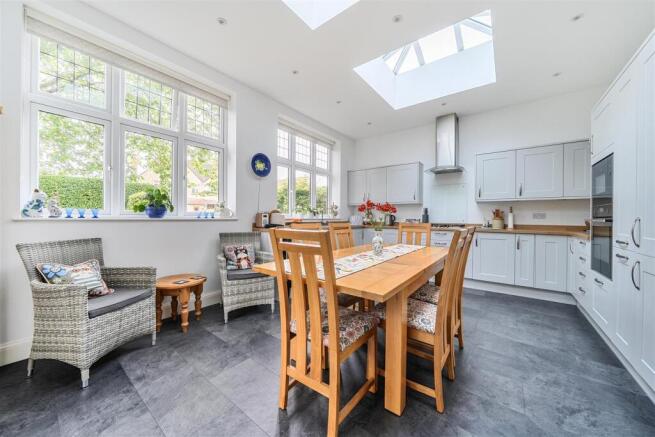 Kitchen/Breakfast Room