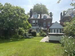 48, London Road, Canterbury CT2 8LF