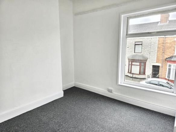 3 bed Terraced to rent Image 10