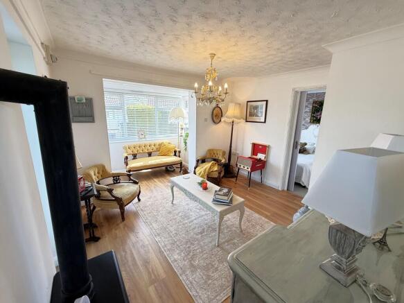 LIVING ROOM 1