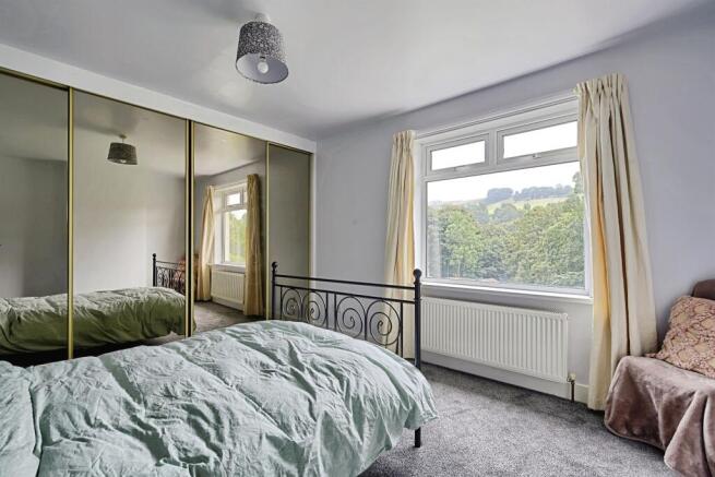 2 bed Semi-Detached for sale Image 8