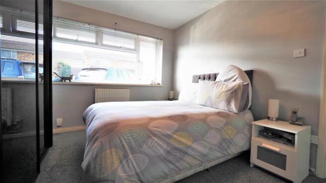 Bed1b.jpg