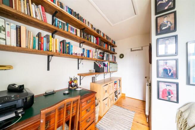 Bedroom 2 - Office-3.jpg