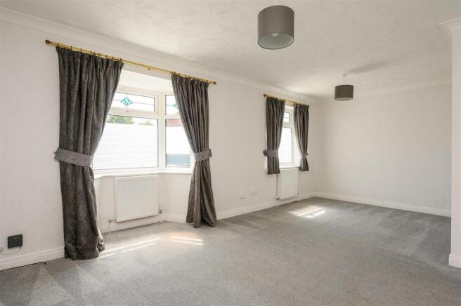 3 bed Detached Bungalow for sale Image 6