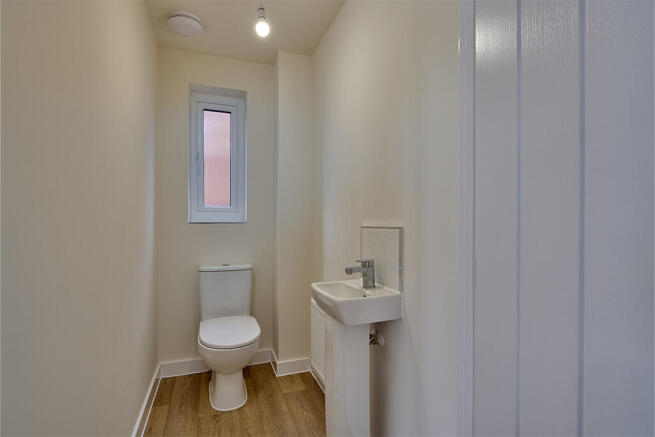 2 bed Semi-Detached for sale Image 8