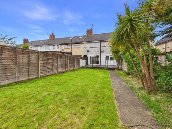 3 bed Terraced for sale Image 11