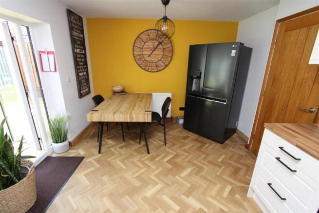 3 bed Detached for sale Image 8