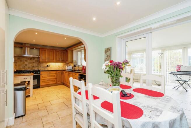 Kitchen / Diner
