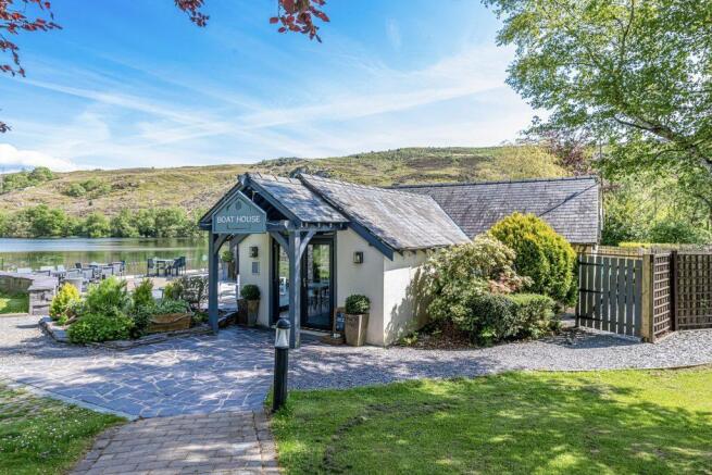 Boat House at Brynteg Country & Leisure Retreat, W