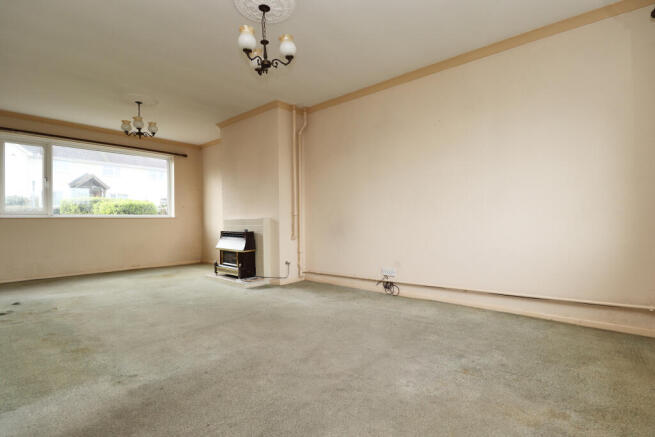 Sitting/Dining Room