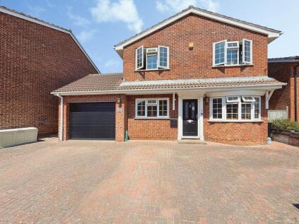 Hursley Drive, Langley, SO45