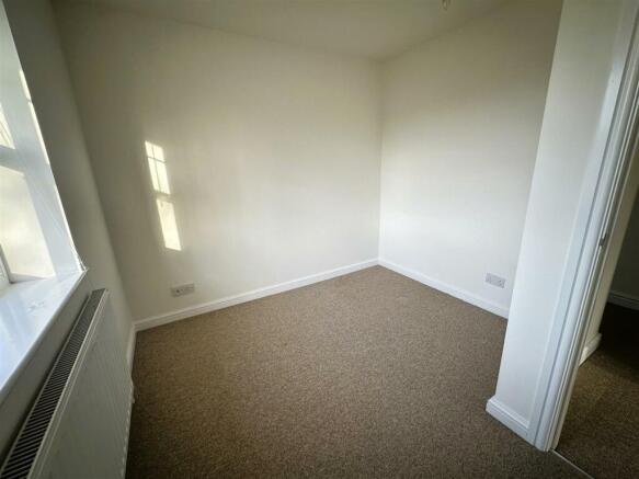 bedroom 3.jpg