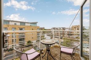 53, Moorings House, Tallow Road, Brentford TW8 8EL