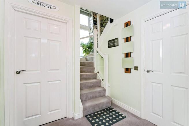 2 bed Apartment for sale Image 11
