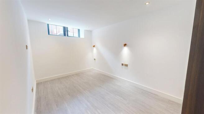 1 bed Apartment to rent Image 4