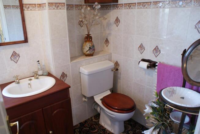 Bathroom Alt View