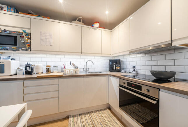 1417149-2-699f376...